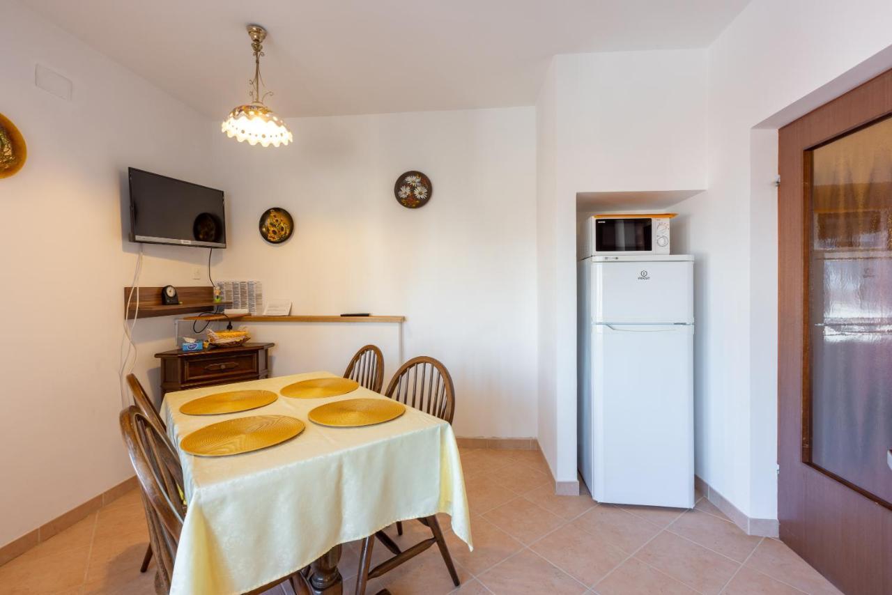 Apartments Villa Mavero Banjole Luaran gambar