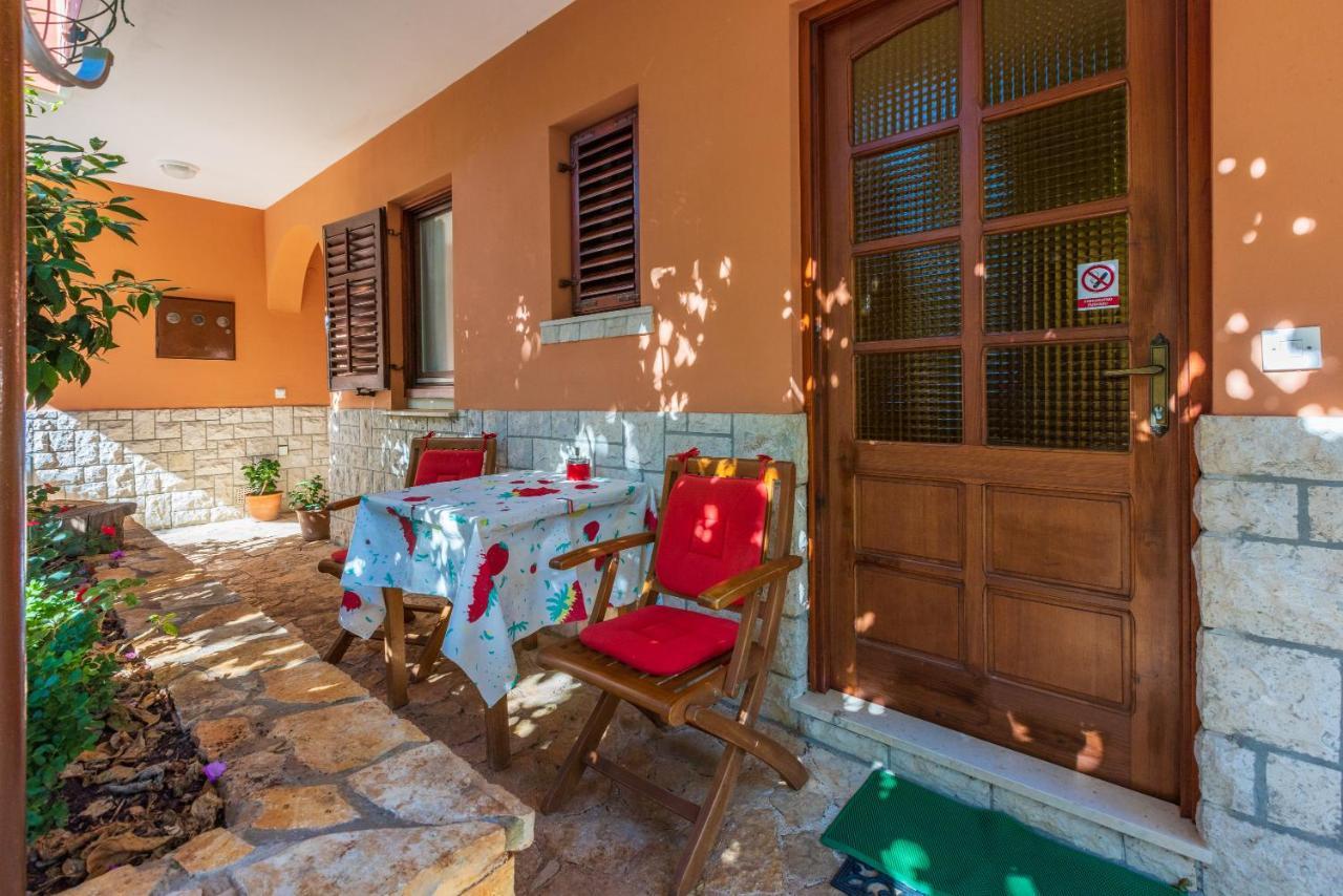 Apartments Villa Mavero Banjole Luaran gambar