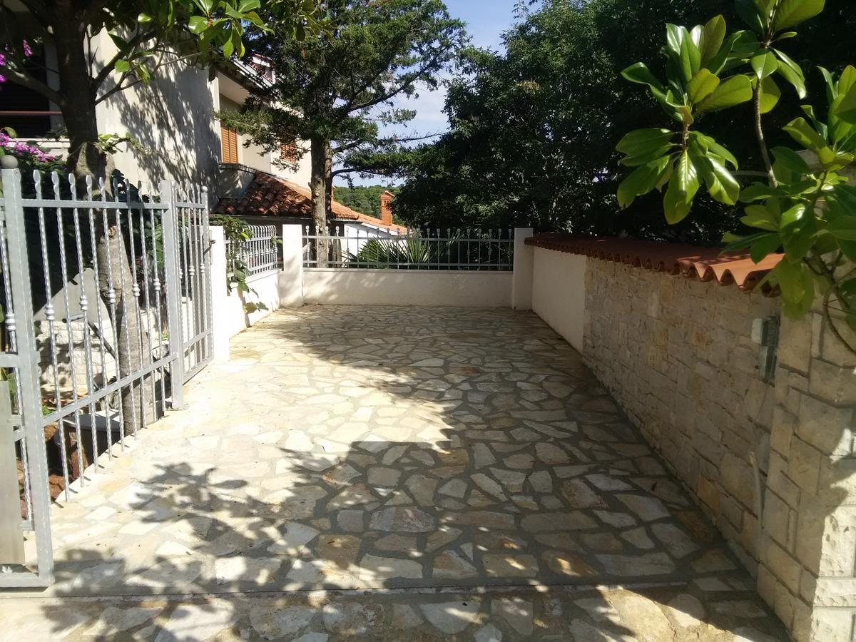 Apartments Villa Mavero Banjole Luaran gambar