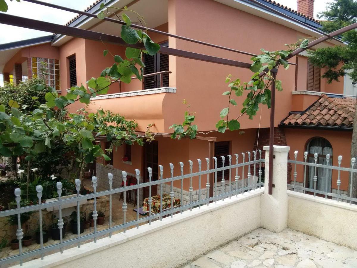 Apartments Villa Mavero Banjole Luaran gambar